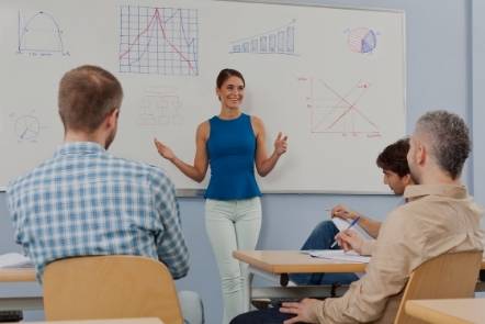EDUCAÇÃO DE JOVENS E ADULTOS
